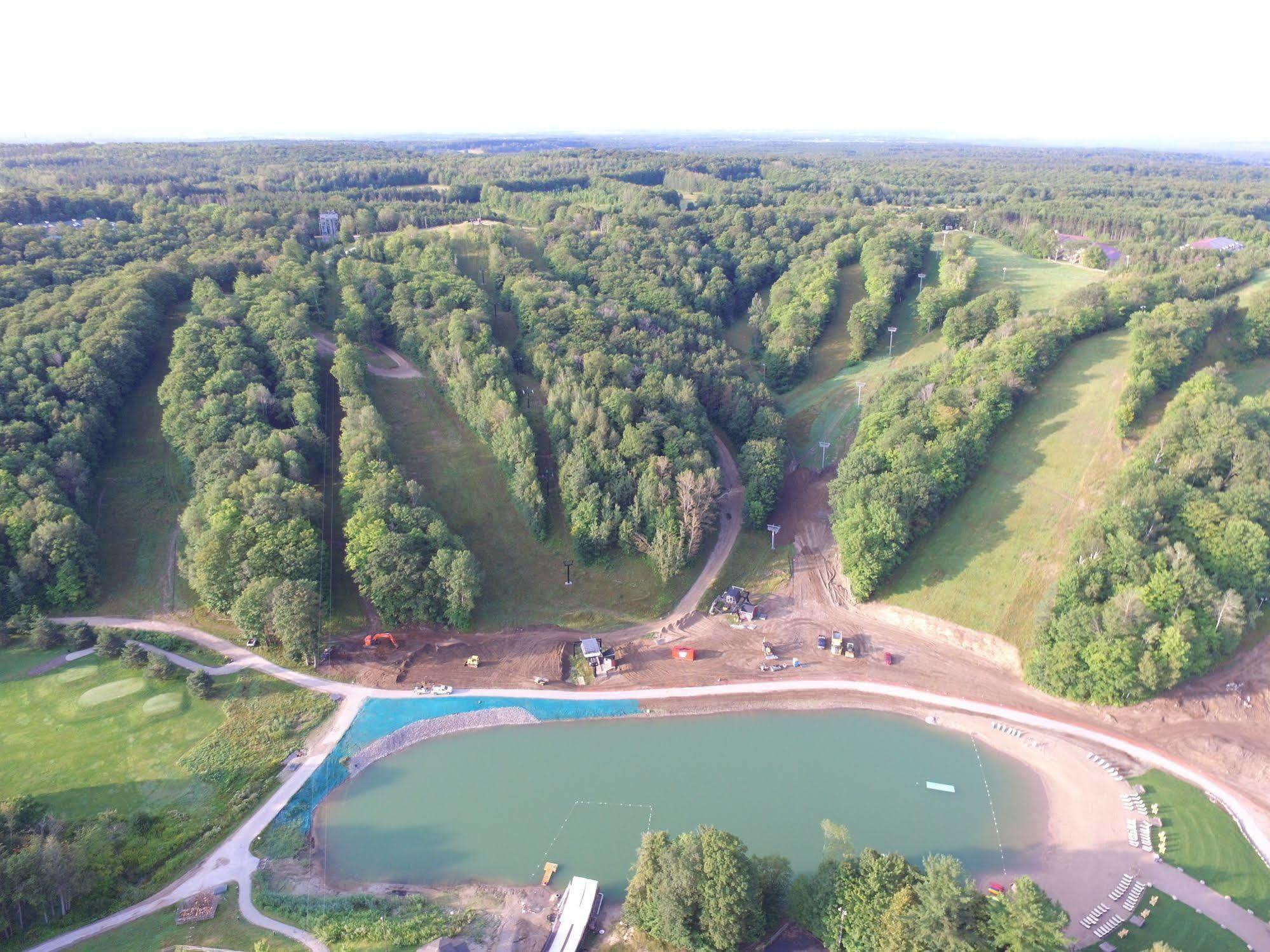 Horseshoe Resort Бари Екстериор снимка